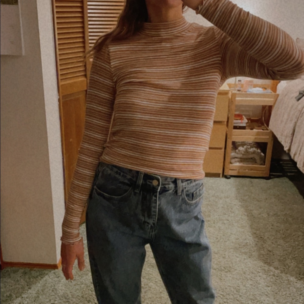 American Eagle Neutral stripped long sleeve